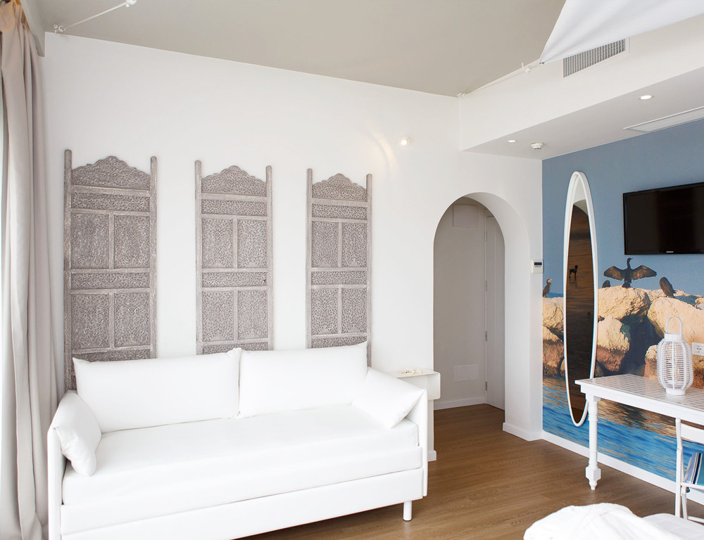 media.LuxorY-junior-suite-vista-mare-02-Hotel-Luxor-Cattolica