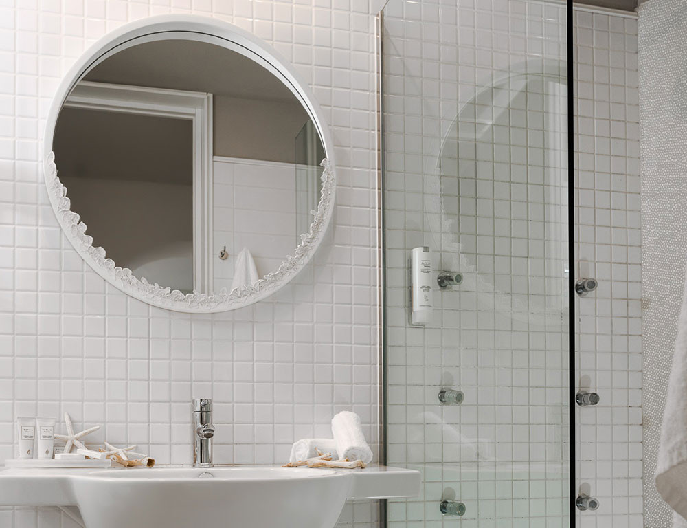 media.bagno_junior_suite_vista_mare