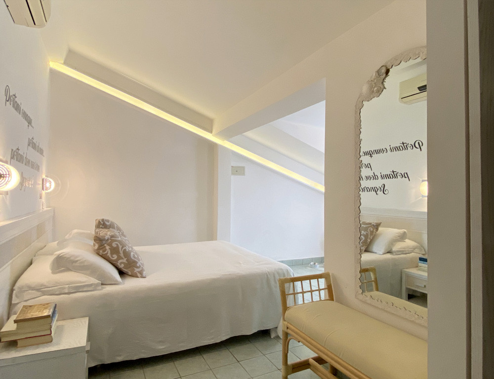 media.Camere-Economy-02-Hotel-Luxor-Cattolica