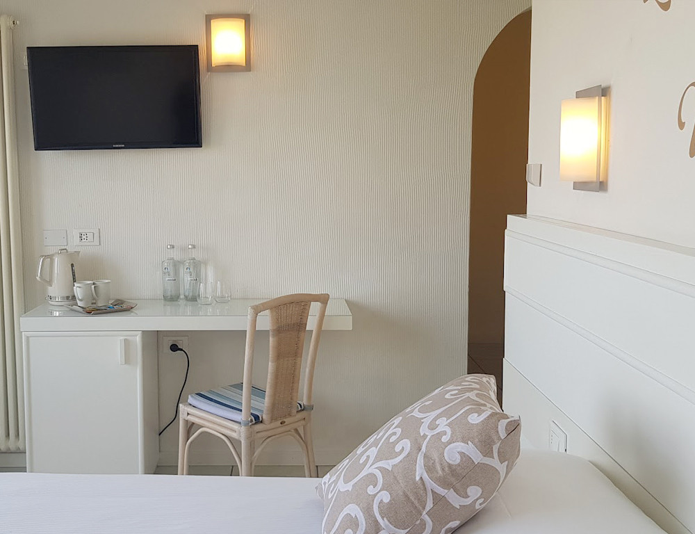 media.Camere-Enjoy-06-Hotel-Luxor-Cattolica