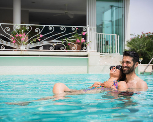 media.piscina_hotel_cattolica