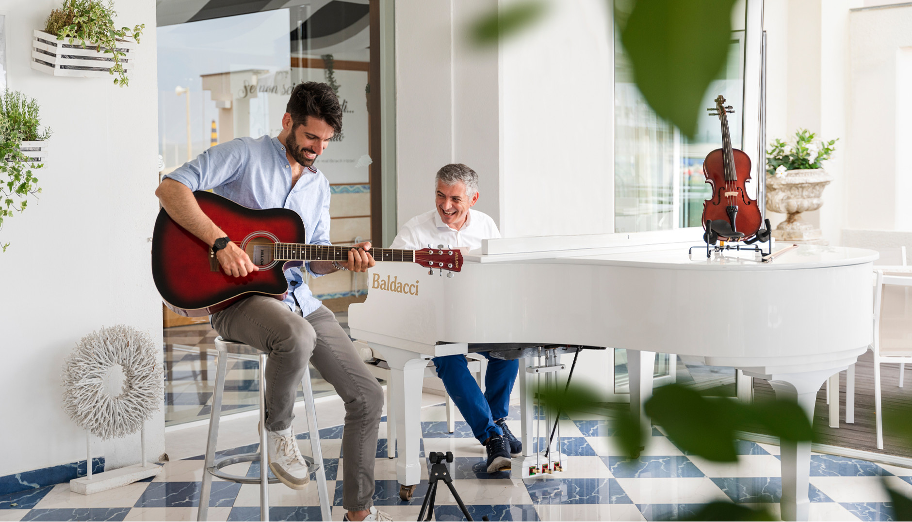 media.slide-03-hotel-luxory-cattolica-sound